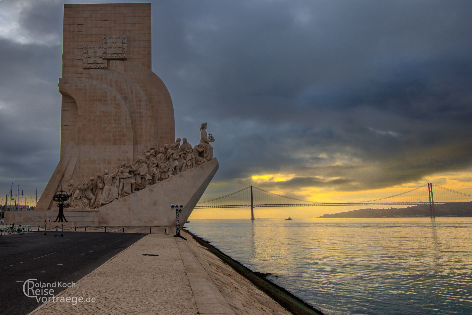 Portugal - Lissabon - Tejo Denkmal der Eroberer